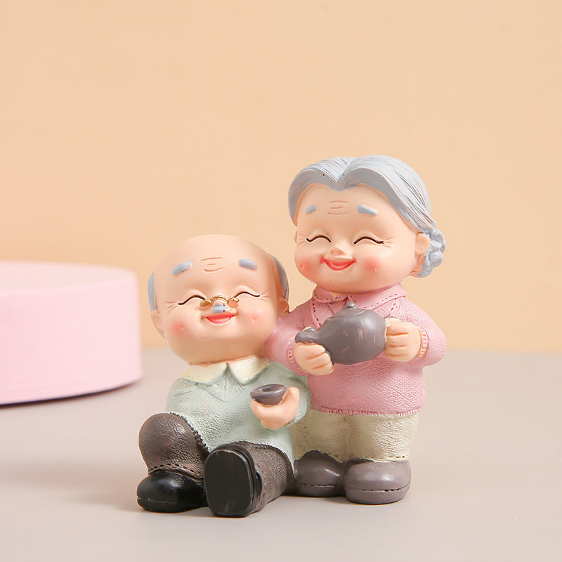 New Depends Together Cake Decorative Resin Ornament