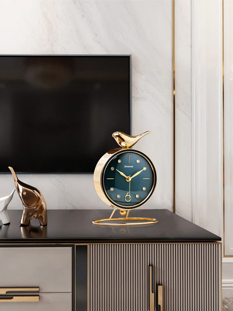 Small And Simple Desk Clock Ornaments