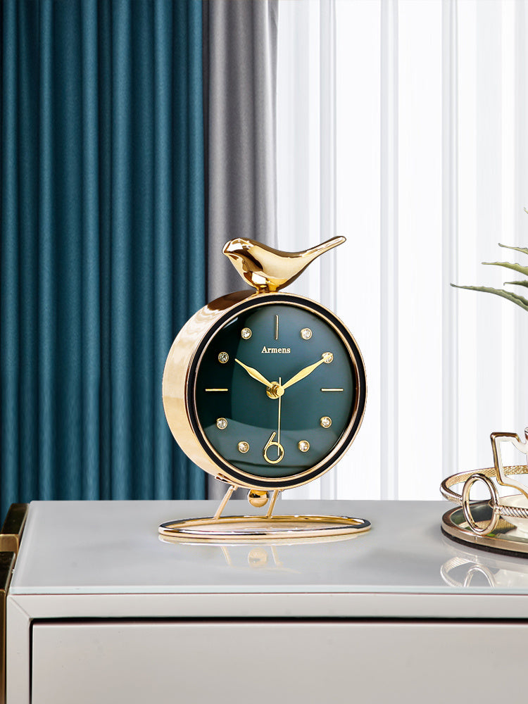 Small And Simple Desk Clock Ornaments