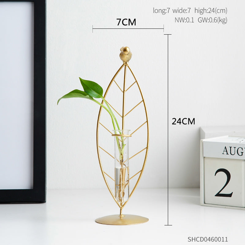 Ornements en fer forgé doré de Nordic Home, vases à tubes à essai, petits ornements décoratifs sur les bureaux