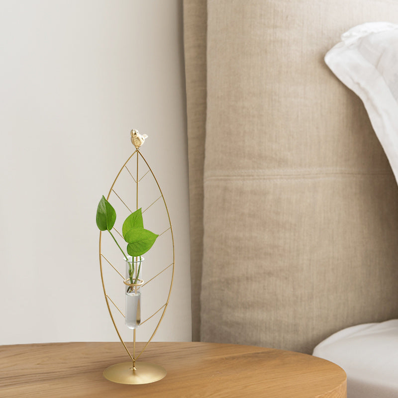 Ornements en fer forgé doré de Nordic Home, vases à tubes à essai, petits ornements décoratifs sur les bureaux