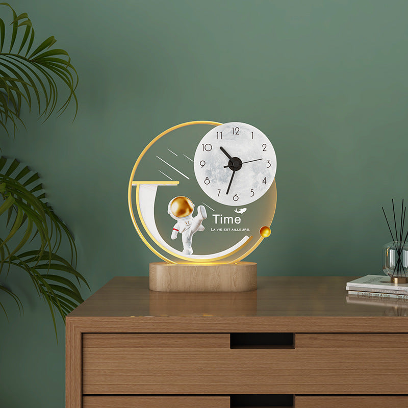 Horloge de bureau de style luxueux et léger