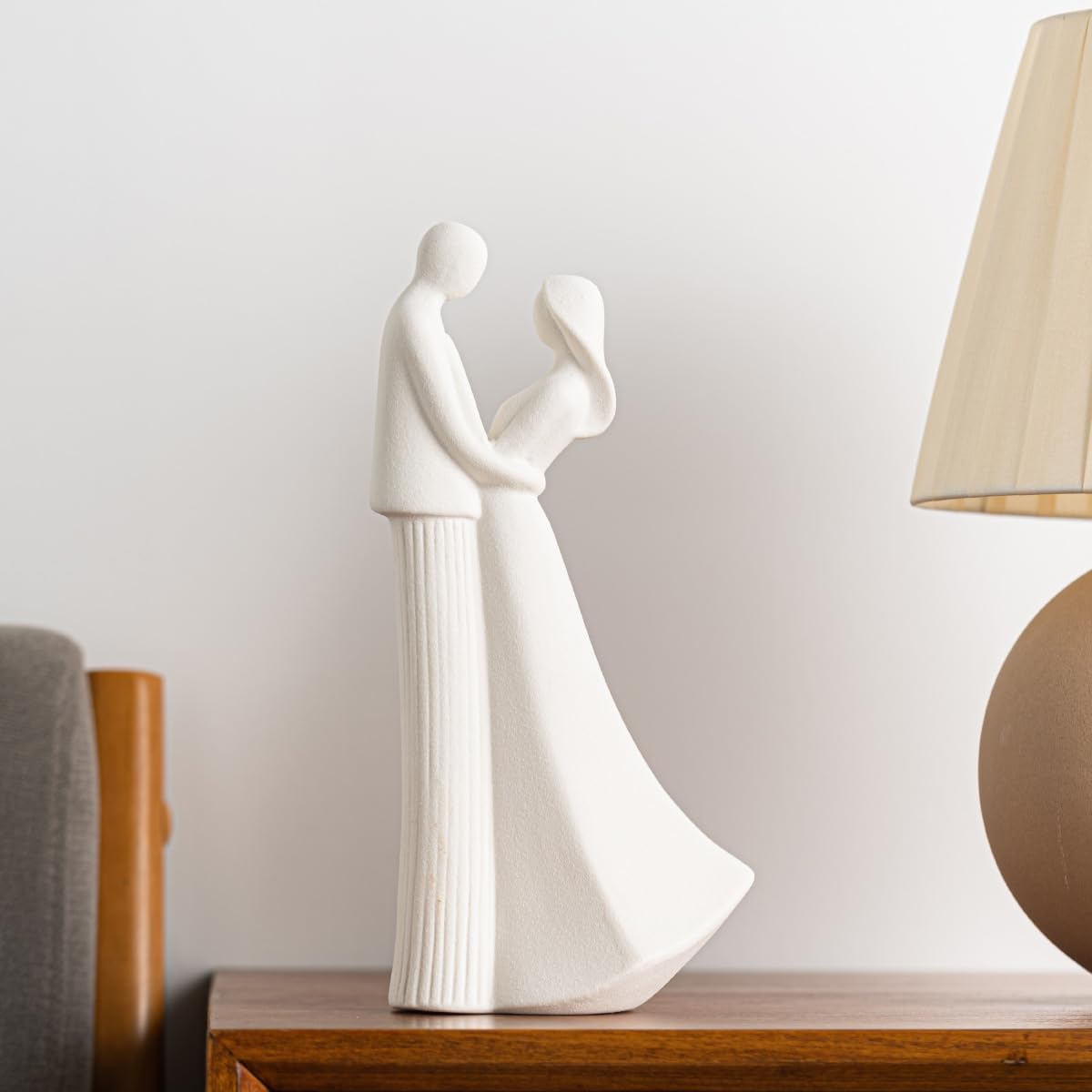 Abstract Artistic Portrait Ornaments – Unique Creative Home Décor