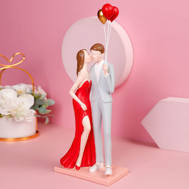 Creative Resin Lover Kiss Sweetheart Statues – Romantic Sculpture Gift & Home Decoration