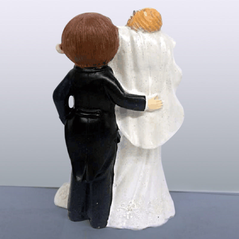 Cartoon Resin Couple Doll Ornament – Cute & Creative Home Decoration