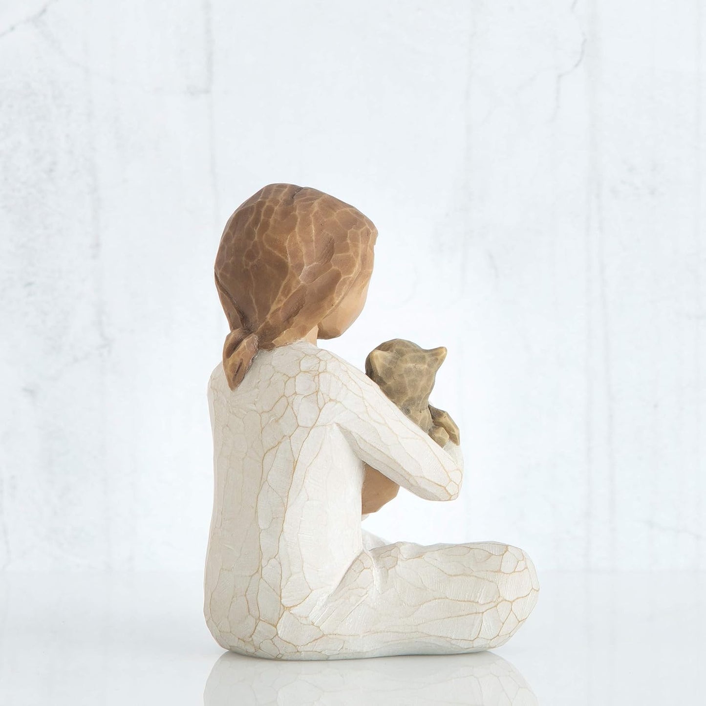Home Girl Resin Statue Decoration