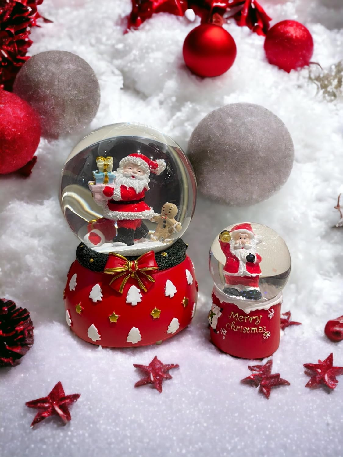 Christmas Crystal Ball Senta Claus Holding Gift Creative Music Box Decoration