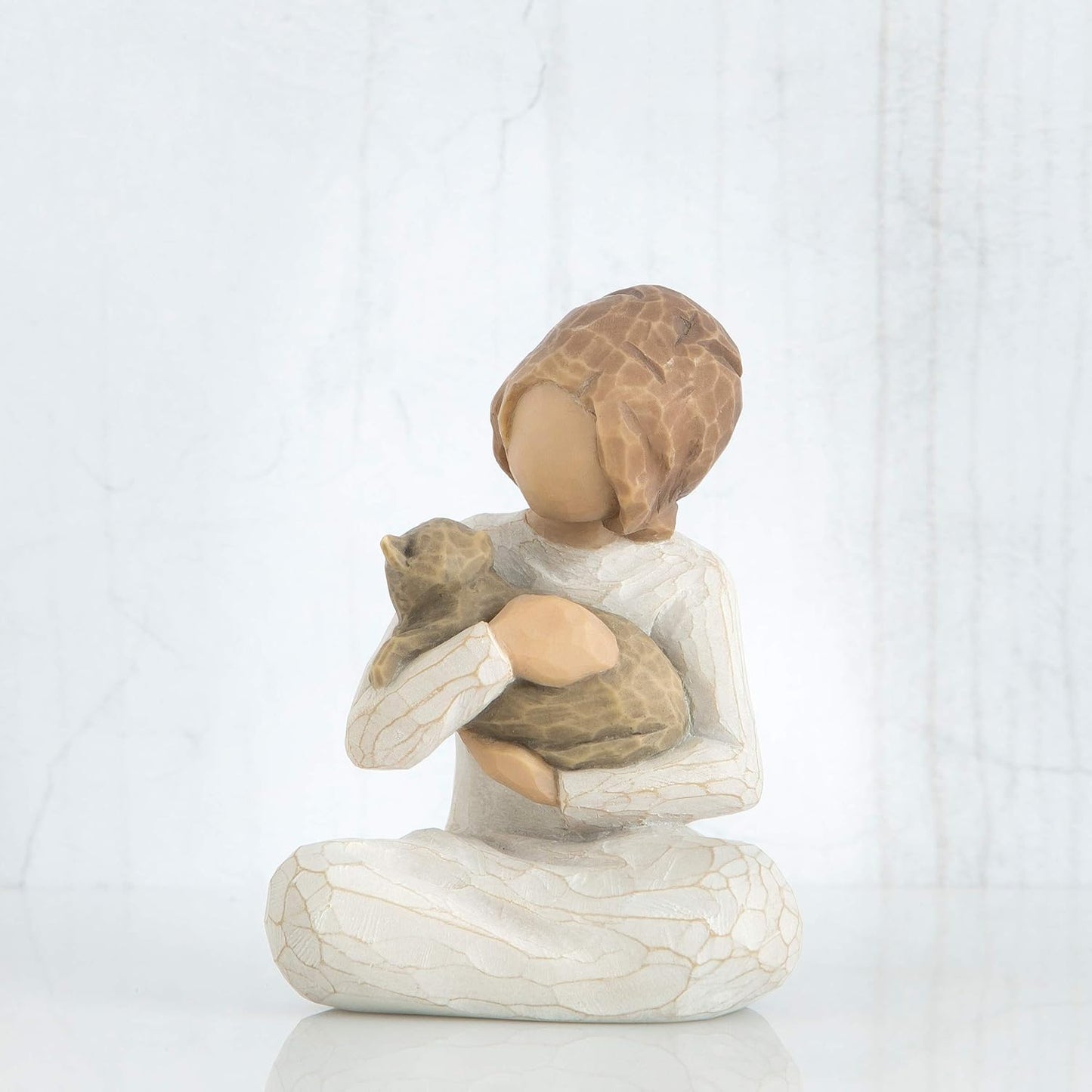 Home Girl Resin Statue Decoration