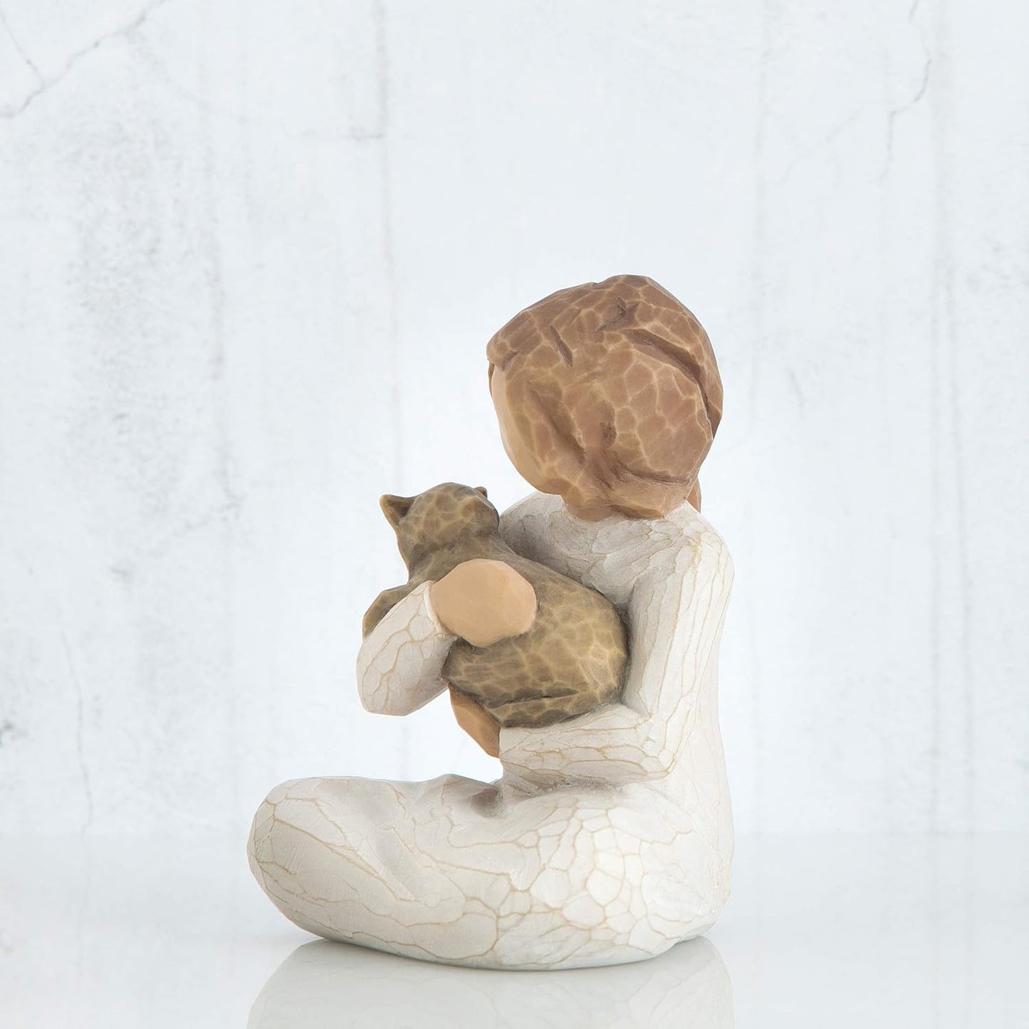 Home Girl Resin Statue Decoration