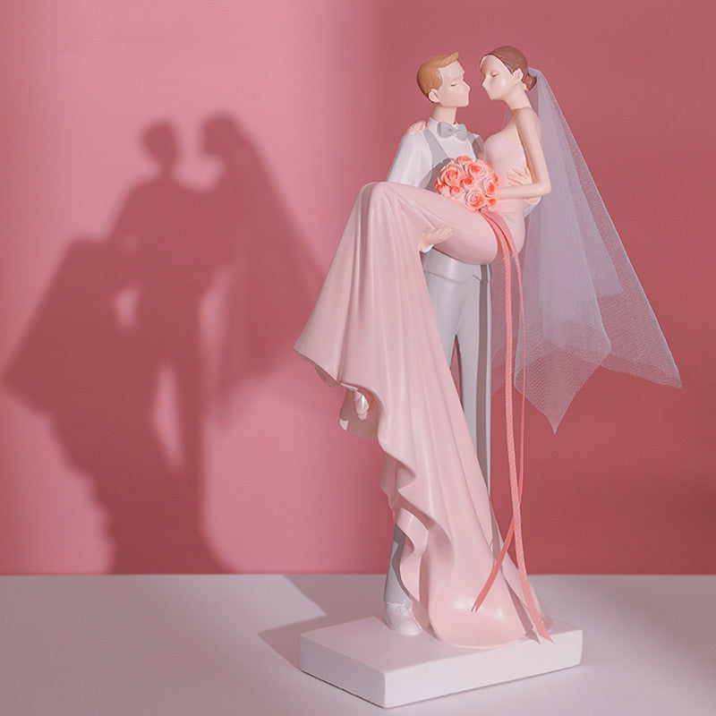 Resin Couple Romantic Statue Anniversary & Engagement Gifts, Wedding Ornaments