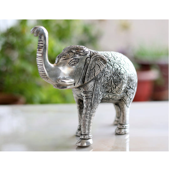 Aluminium Elephants With Dark Embosed Silver Finish Design, Home Decor