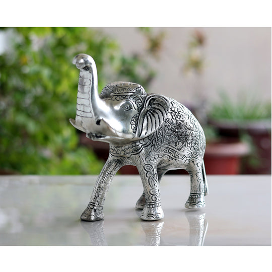 Aluminium Elephants With Dark Embosed Silver Finish Design, Home Decor