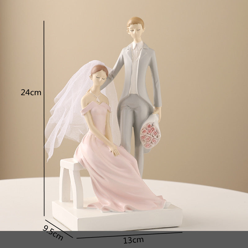 Resin Couple Romantic Statue Anniversary & Engagement Gifts, Wedding Ornaments