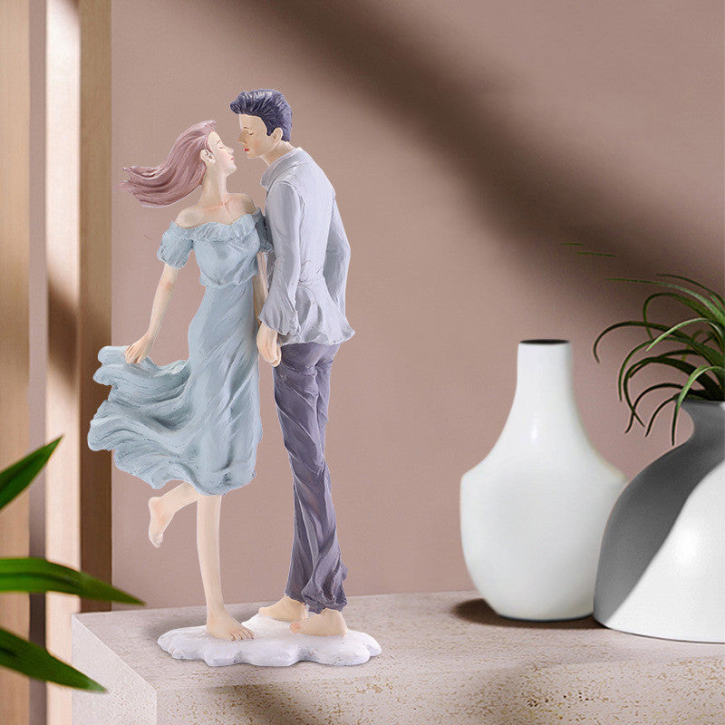 Resin Creative Lovely Couple Statue – Romantic Lover Sculpture & Home Décor