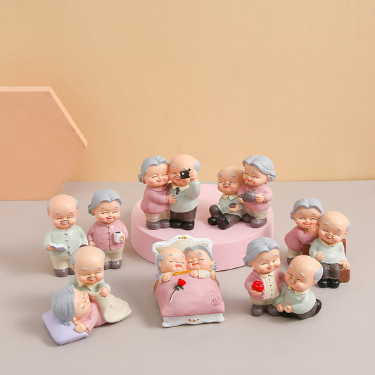 New Depends Together Cake Decorative Resin Ornament