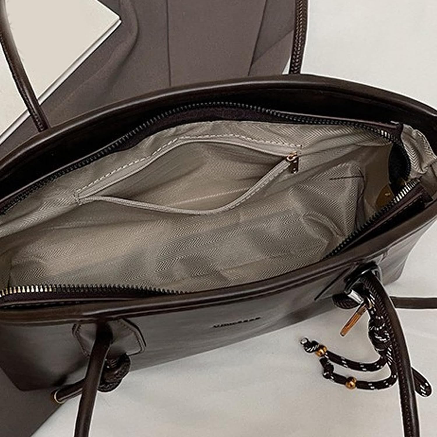 Retro Large Capacity Leather Tote Bag