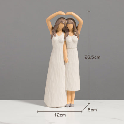 Resin Mother Daughter Hugging Heart Figurines Ornament