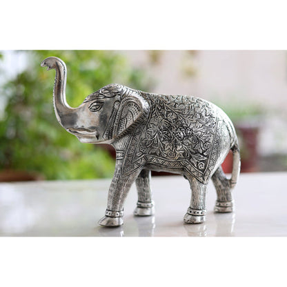 Aluminium Elephants With Dark Embosed Silver Finish Design, Home Decor