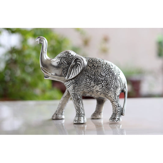 Aluminium Elephants With Dark Embosed Silver Finish Design, Home Decor