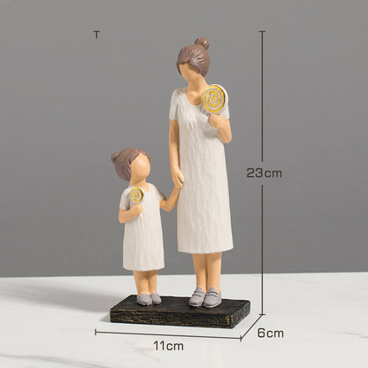Resin Mother Daughter Holding Candy Figures