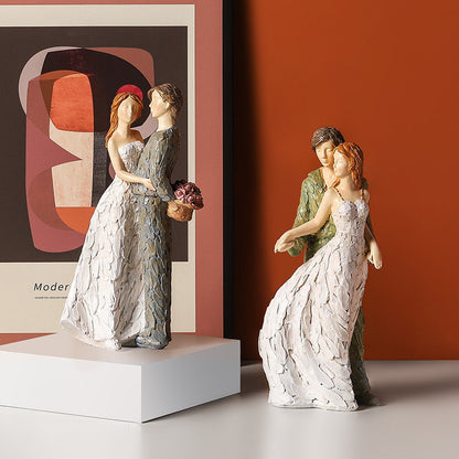 Romantic Couple Men and Women Resin Crafts – Elegant Wedding & Home Ornaments